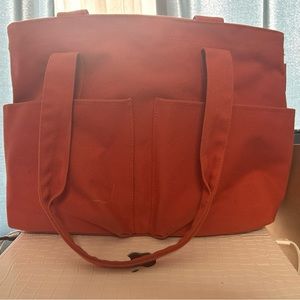 Dagne Dover small vida in hot sauce. Includes all accessories.